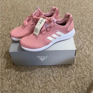 Women Adidas sneakers size 9. Edge lux5..